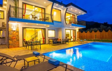 https://www.villabi.com/assets/images/property/kucuk/960x490_villa-risus-3_6.jpg