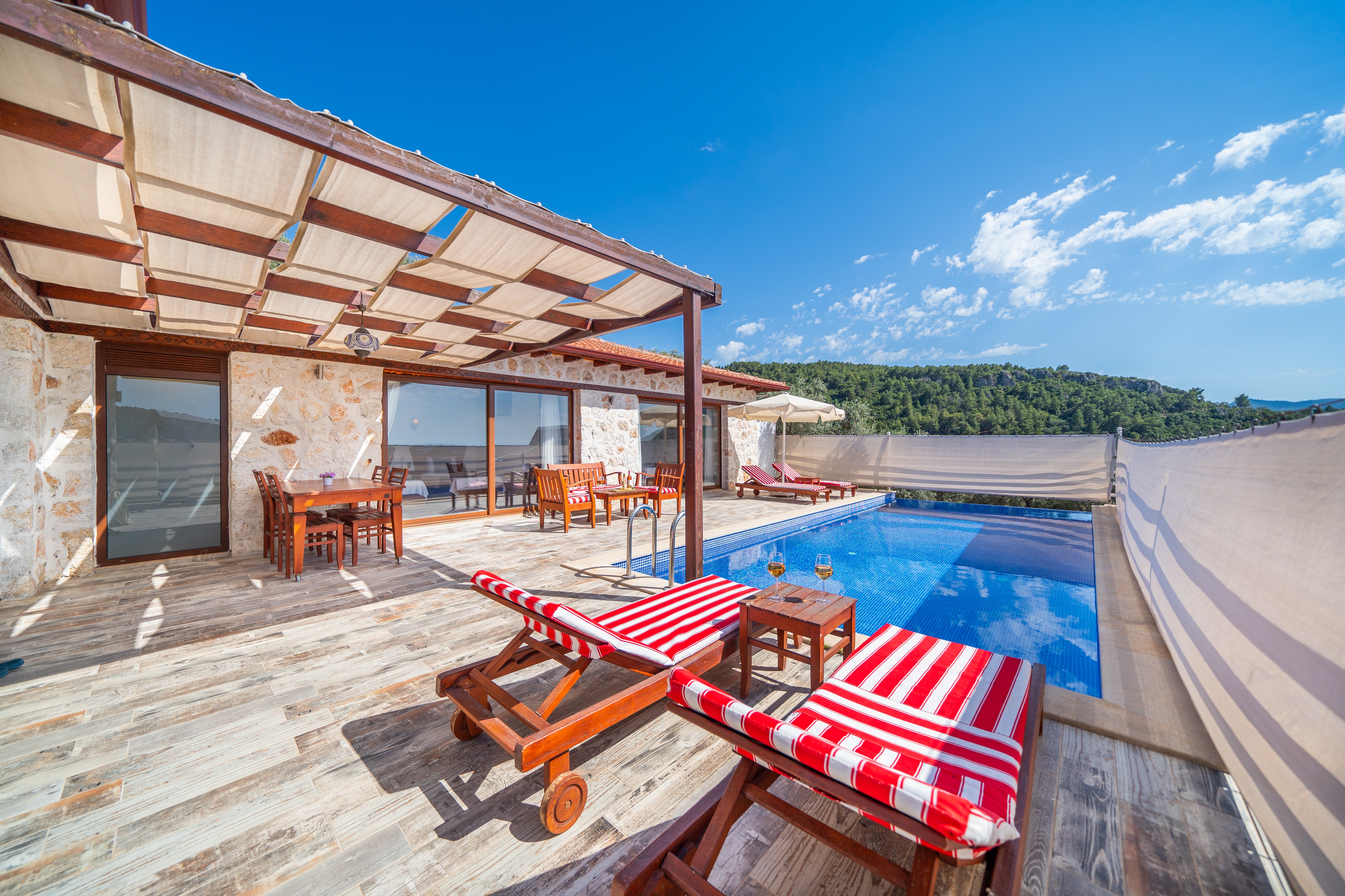 Villa Fesleğen Üzümlü